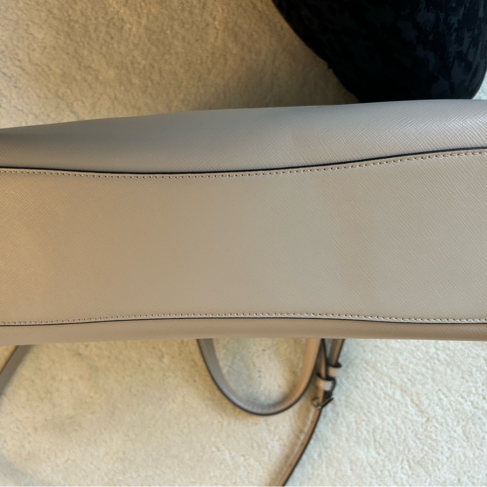 Kate Spade Tan Satchel Bag with Structured Design - Picture 5 of 9